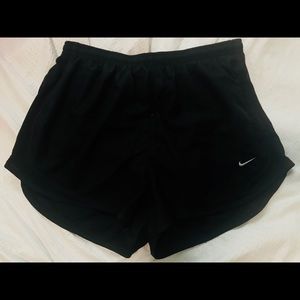 *NEVER WORN* Nike Dry Tempo Core Running Shorts